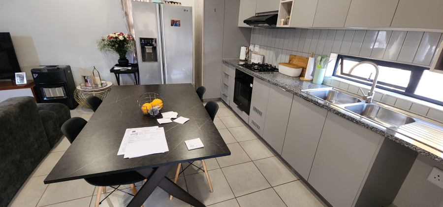 3 Bedroom Property for Sale in Albertsdal Gauteng
