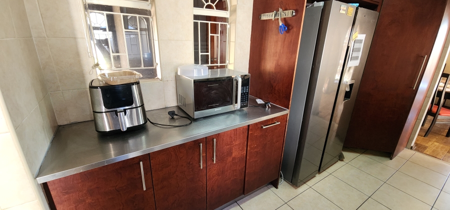 4 Bedroom Property for Sale in Glenvista Gauteng