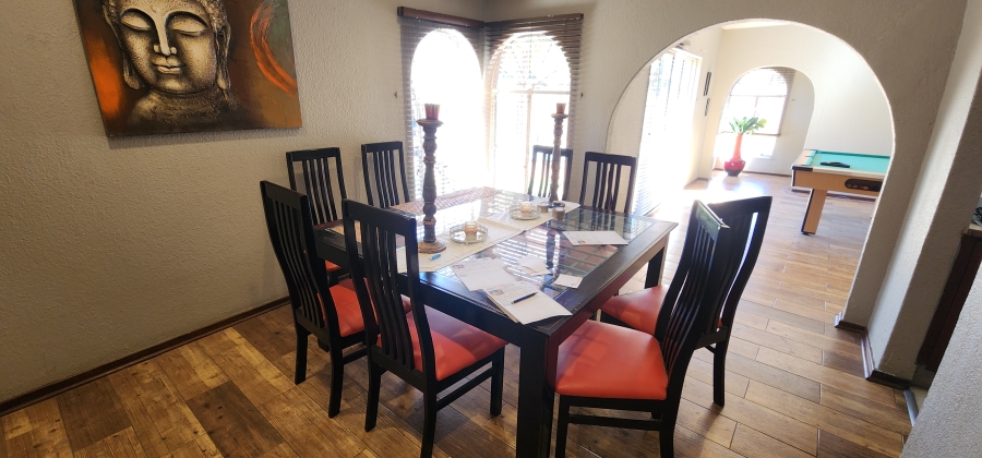 4 Bedroom Property for Sale in Glenvista Gauteng