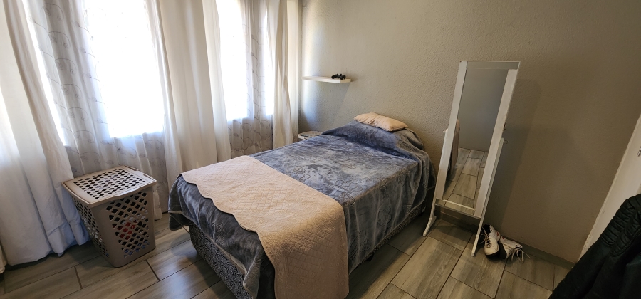 4 Bedroom Property for Sale in Glenvista Gauteng