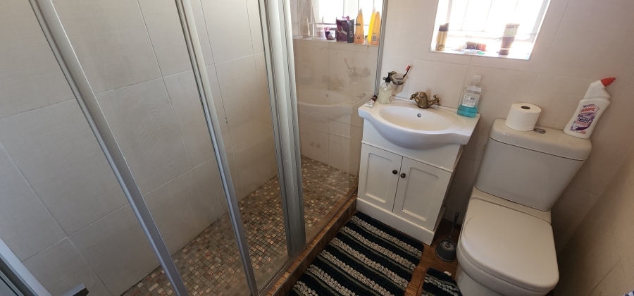 4 Bedroom Property for Sale in Glenvista Gauteng