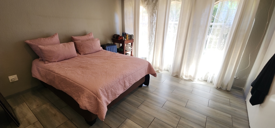 4 Bedroom Property for Sale in Glenvista Gauteng