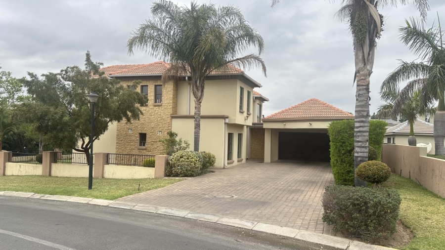 4 Bedroom Property for Sale in Blue Valley Golf Estate Gauteng