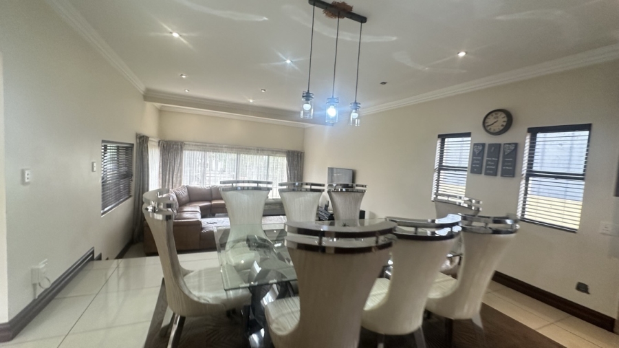 4 Bedroom Property for Sale in Blue Valley Golf Estate Gauteng