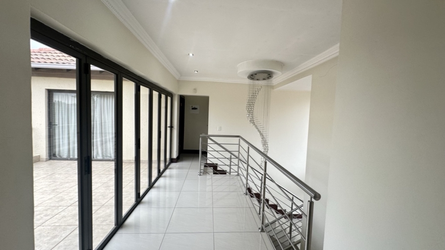 4 Bedroom Property for Sale in Blue Valley Golf Estate Gauteng