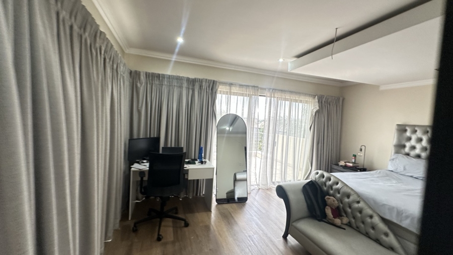 4 Bedroom Property for Sale in Blue Valley Golf Estate Gauteng