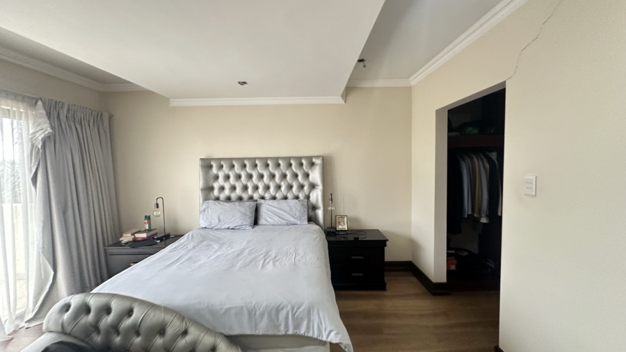 4 Bedroom Property for Sale in Blue Valley Golf Estate Gauteng