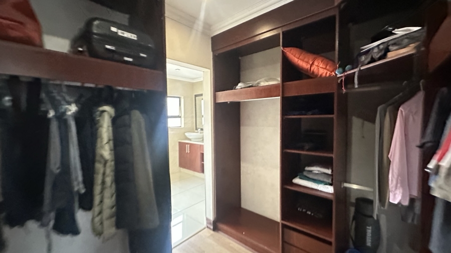 4 Bedroom Property for Sale in Blue Valley Golf Estate Gauteng