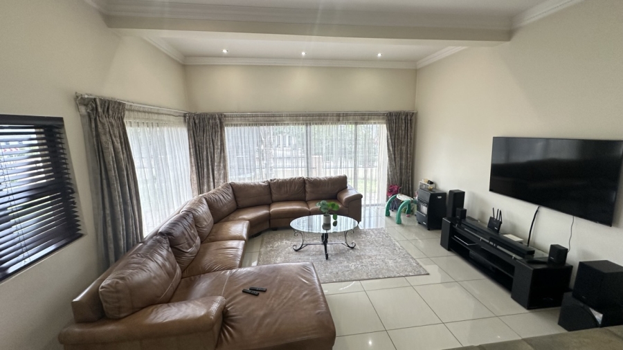 4 Bedroom Property for Sale in Blue Valley Golf Estate Gauteng