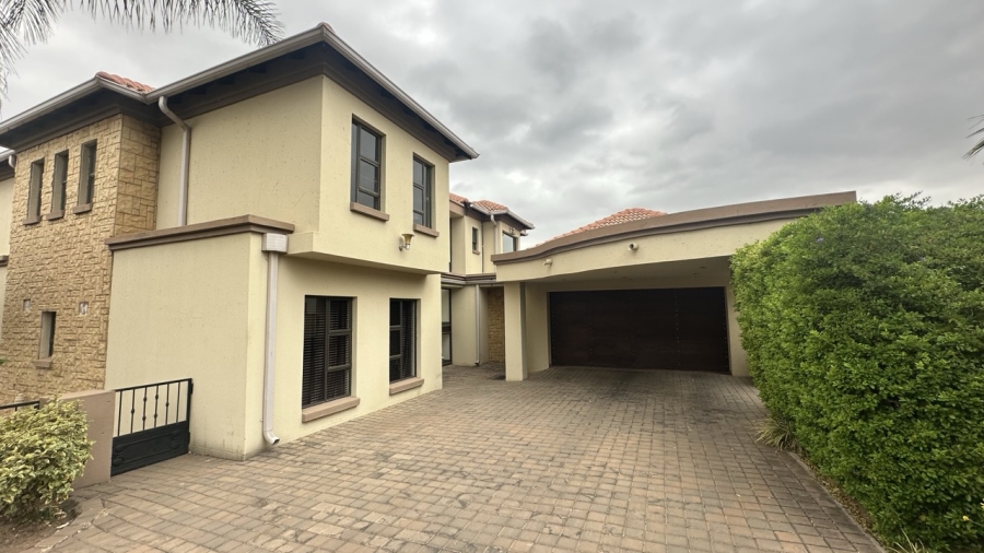 4 Bedroom Property for Sale in Blue Valley Golf Estate Gauteng