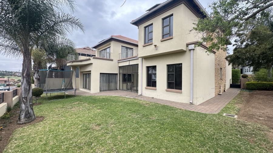 4 Bedroom Property for Sale in Blue Valley Golf Estate Gauteng