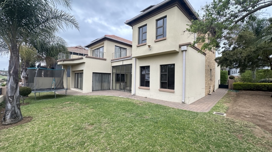 4 Bedroom Property for Sale in Blue Valley Golf Estate Gauteng