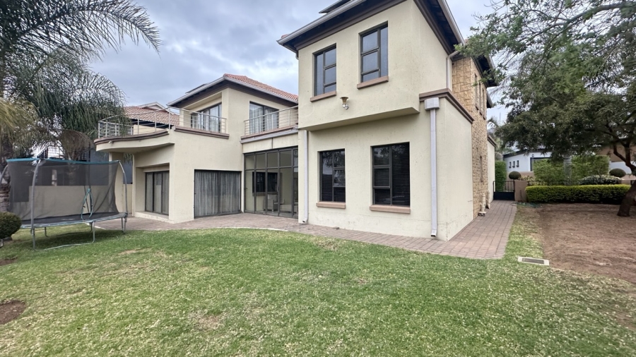 4 Bedroom Property for Sale in Blue Valley Golf Estate Gauteng