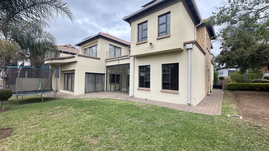 4 Bedroom Property for Sale in Blue Valley Golf Estate Gauteng