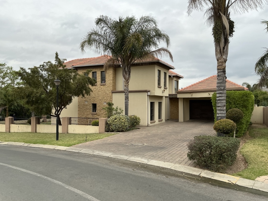 4 Bedroom Property for Sale in Blue Valley Golf Estate Gauteng