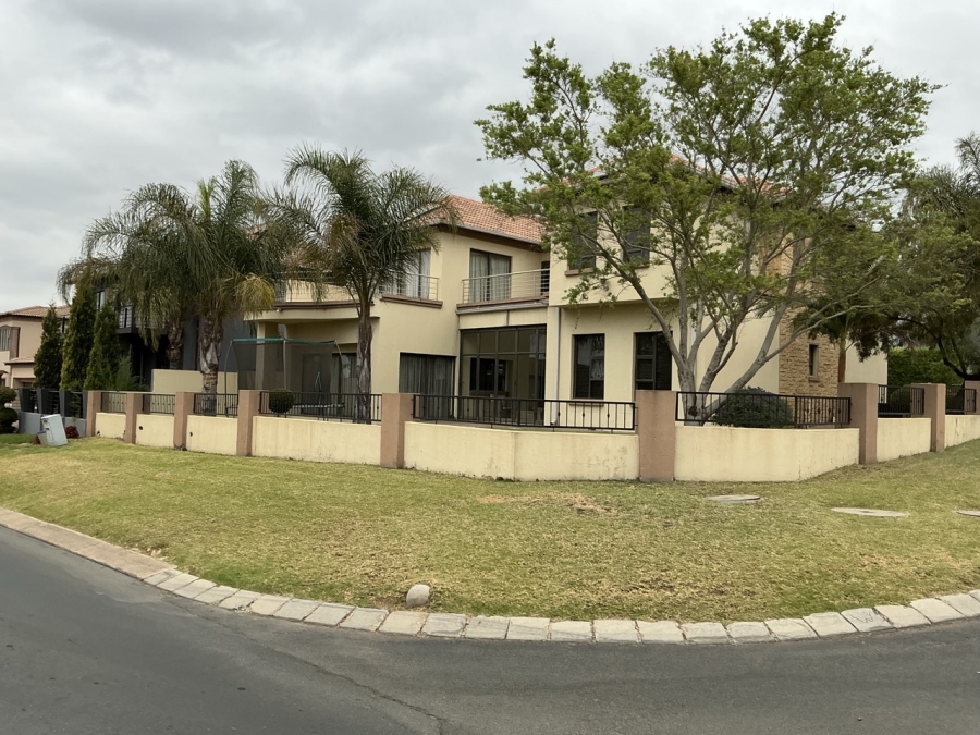 4 Bedroom Property for Sale in Blue Valley Golf Estate Gauteng