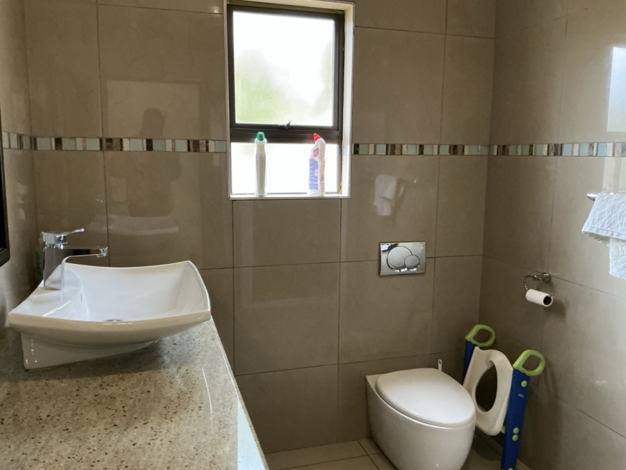4 Bedroom Property for Sale in Blue Valley Golf Estate Gauteng