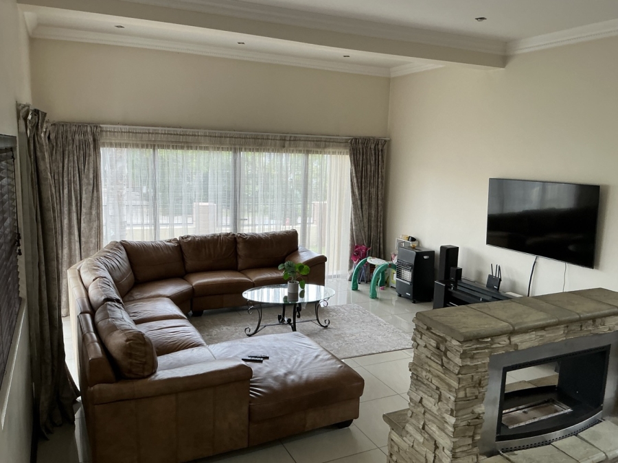 4 Bedroom Property for Sale in Blue Valley Golf Estate Gauteng