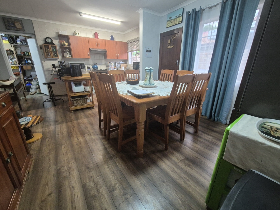 2 Bedroom Property for Sale in Hennopspark Gauteng