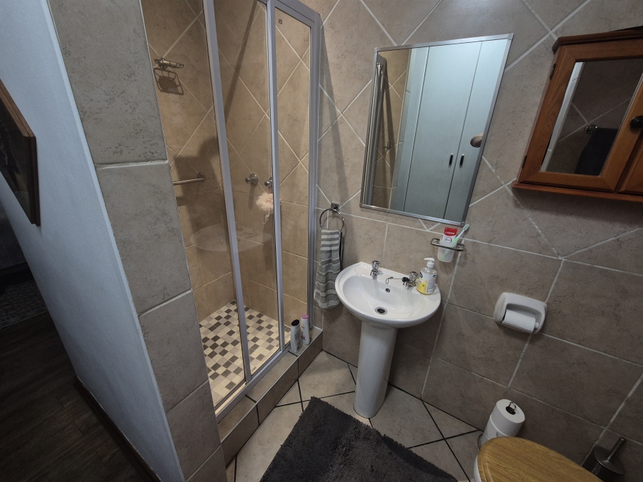 2 Bedroom Property for Sale in Hennopspark Gauteng
