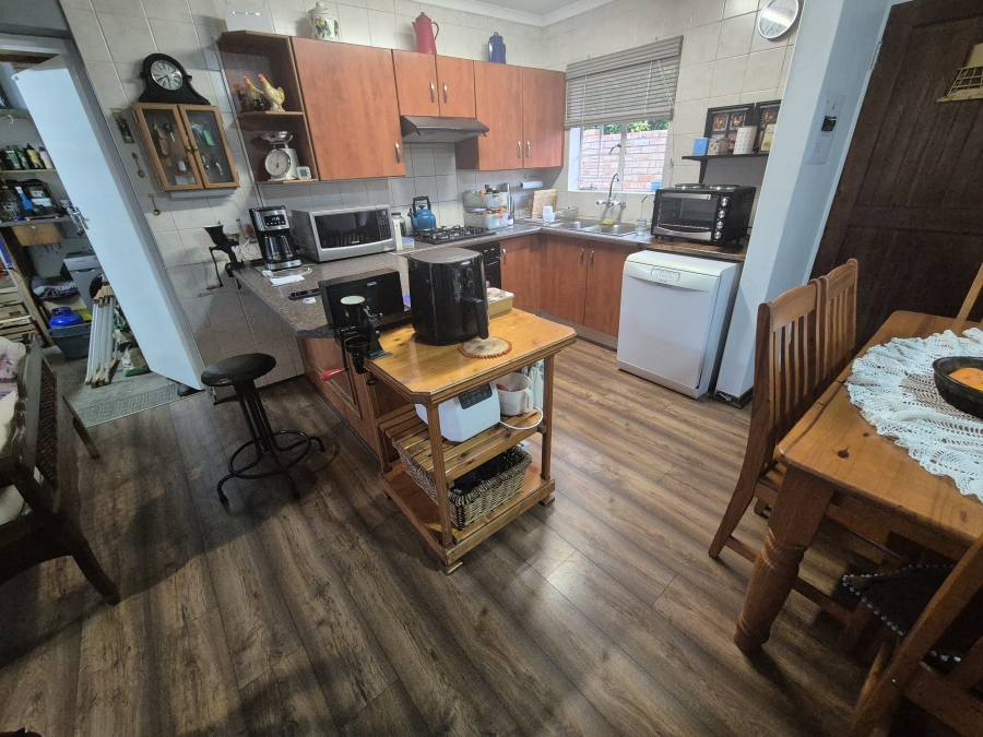 2 Bedroom Property for Sale in Hennopspark Gauteng