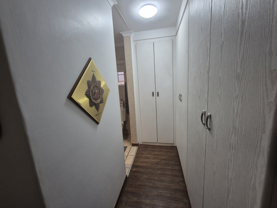 2 Bedroom Property for Sale in Hennopspark Gauteng
