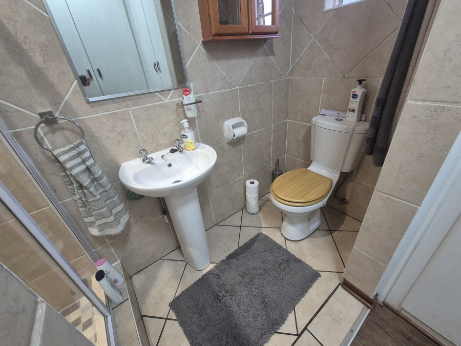 2 Bedroom Property for Sale in Hennopspark Gauteng