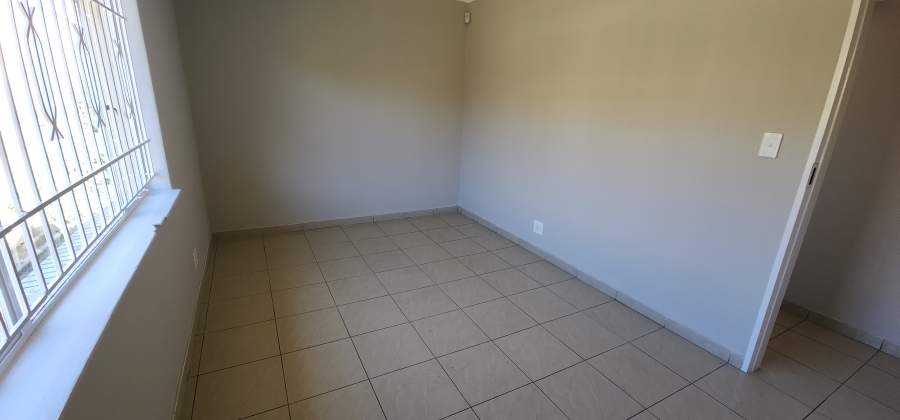 5 Bedroom Property for Sale in Ridgeway Gauteng