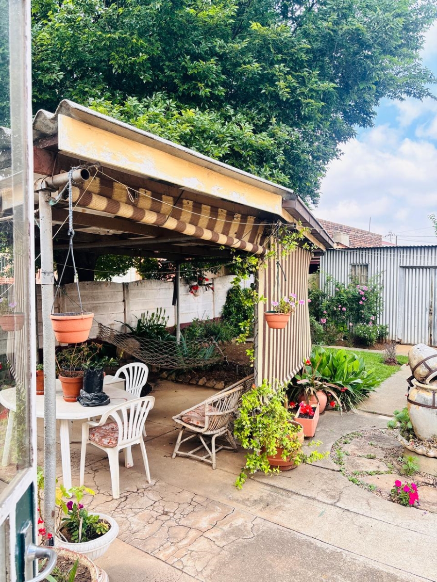 2 Bedroom Property for Sale in Krugersdorp West Gauteng