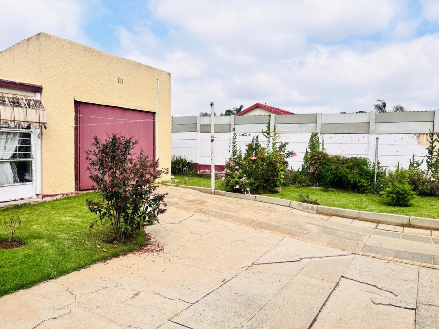 2 Bedroom Property for Sale in Krugersdorp West Gauteng