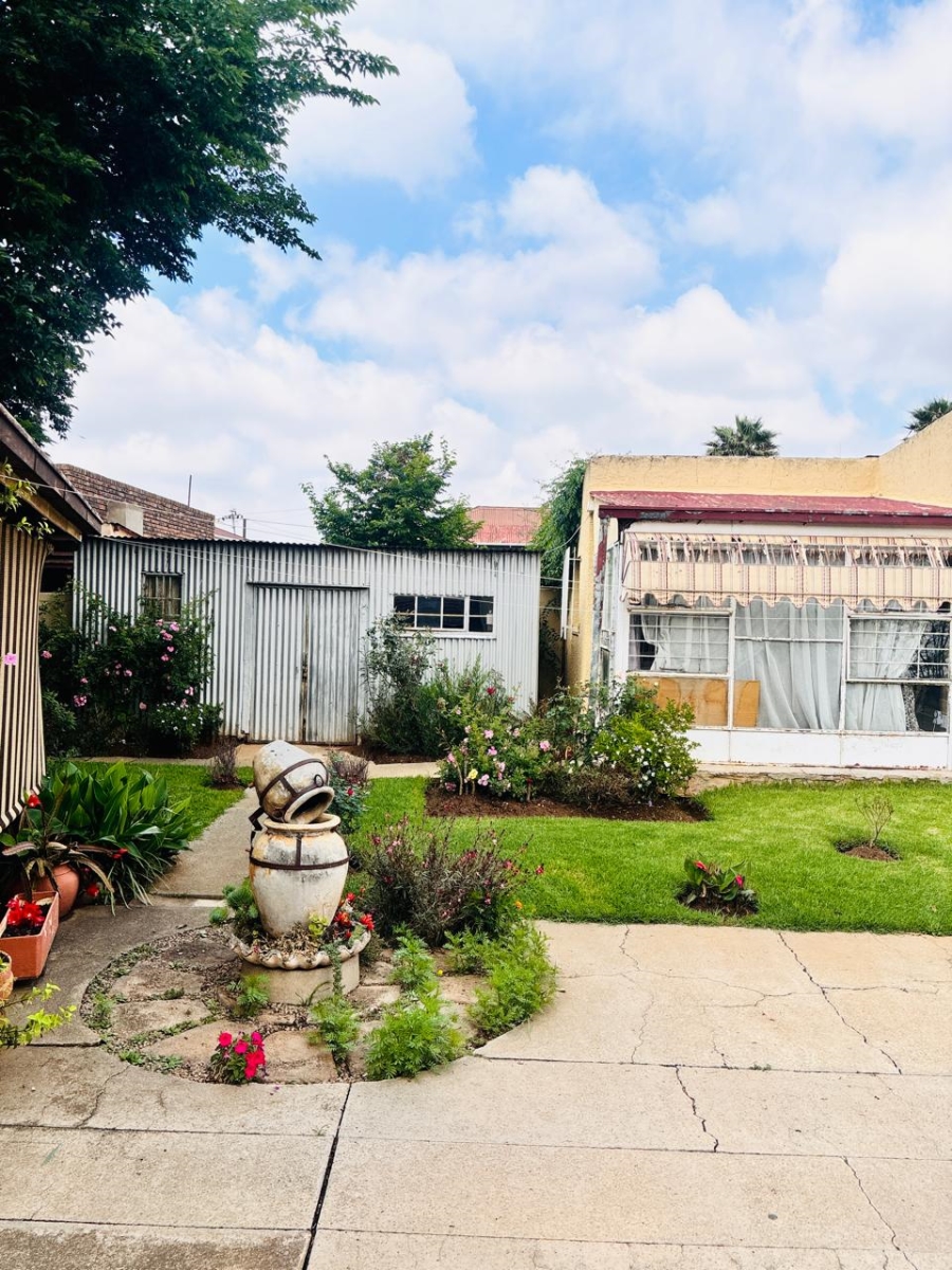 2 Bedroom Property for Sale in Krugersdorp West Gauteng