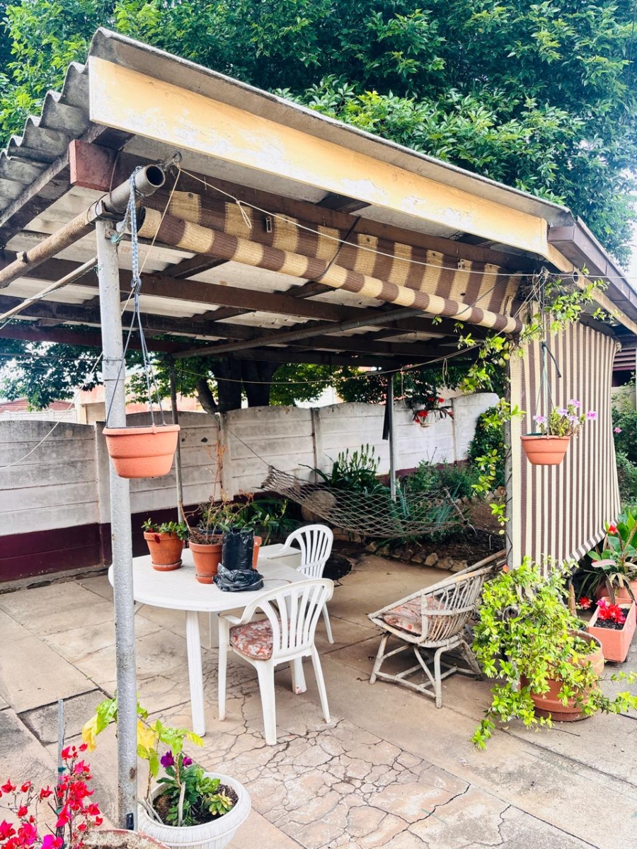 2 Bedroom Property for Sale in Krugersdorp West Gauteng