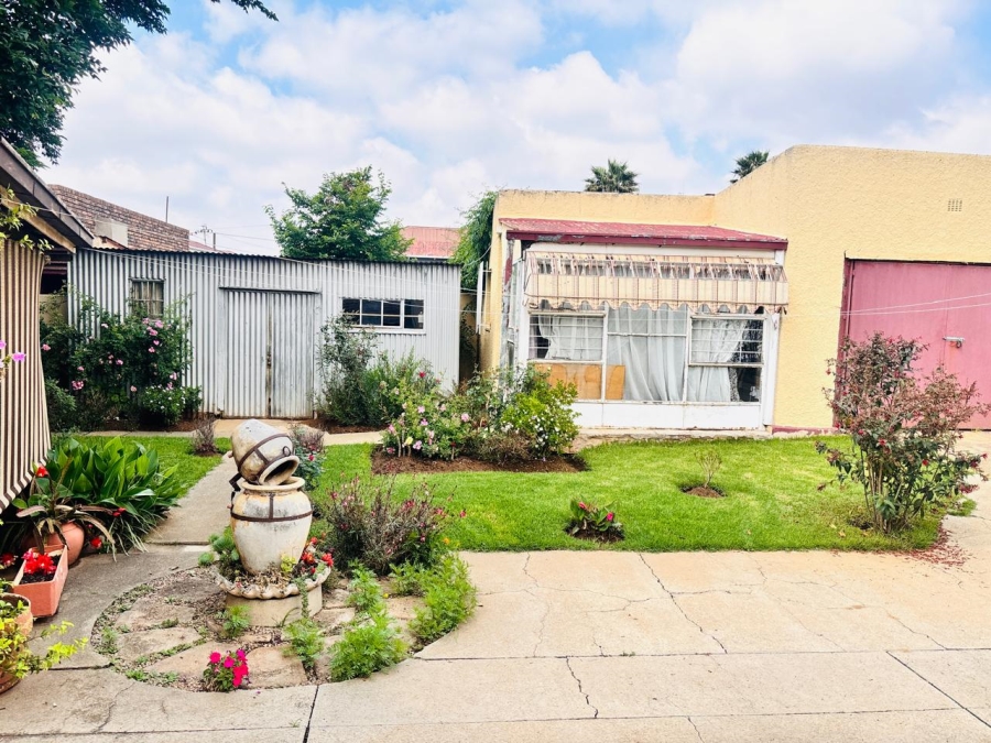 2 Bedroom Property for Sale in Krugersdorp West Gauteng