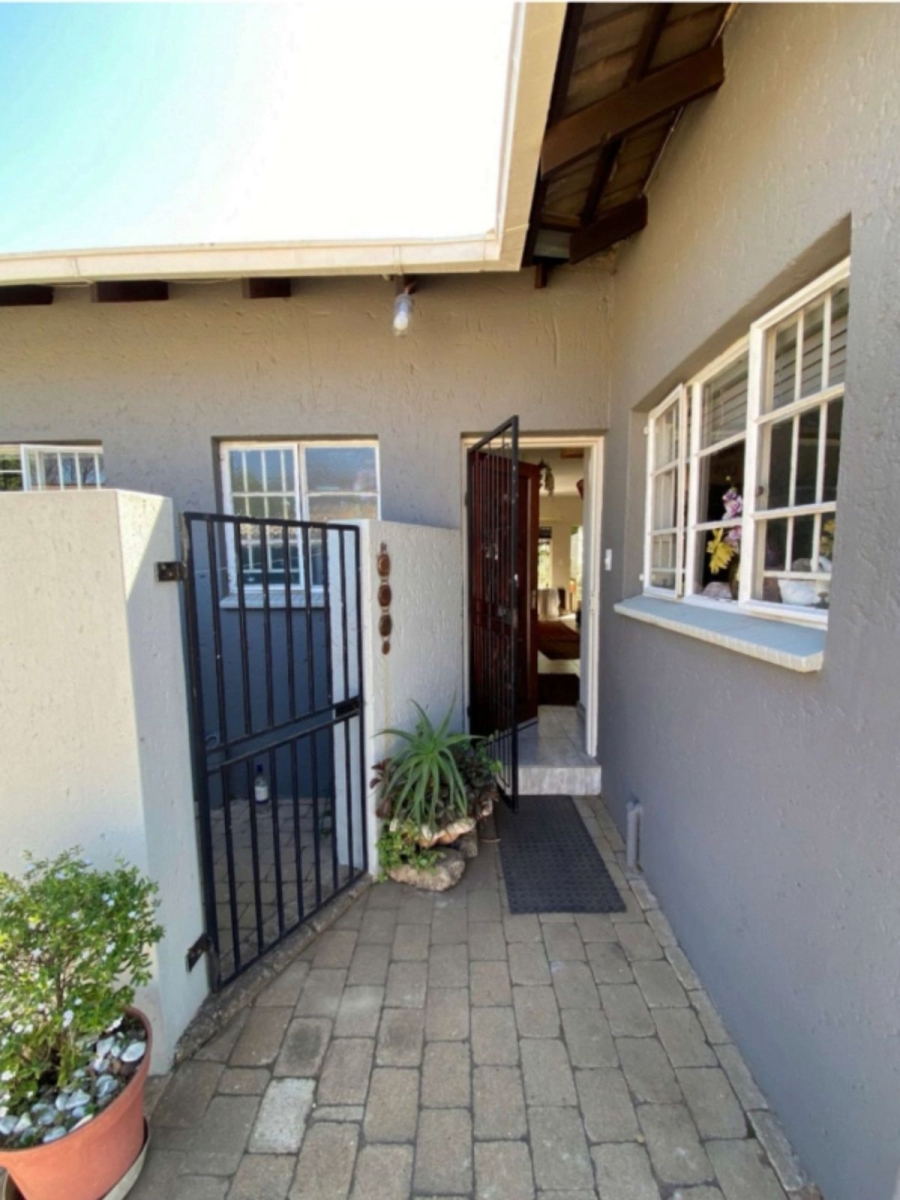 2 Bedroom Property for Sale in Klopperpark Gauteng
