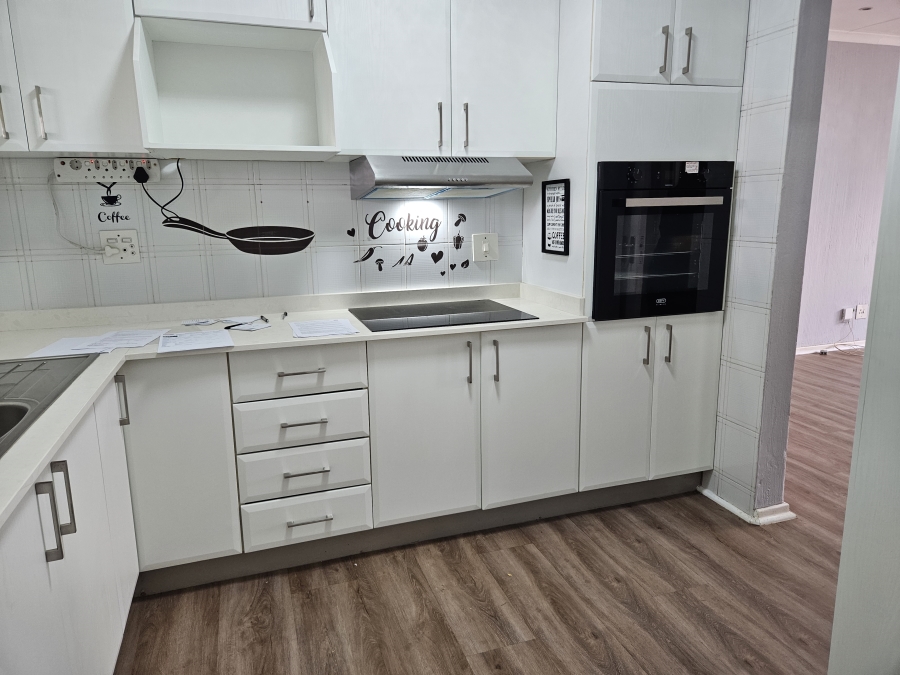2 Bedroom Property for Sale in Krugersdorp North Gauteng