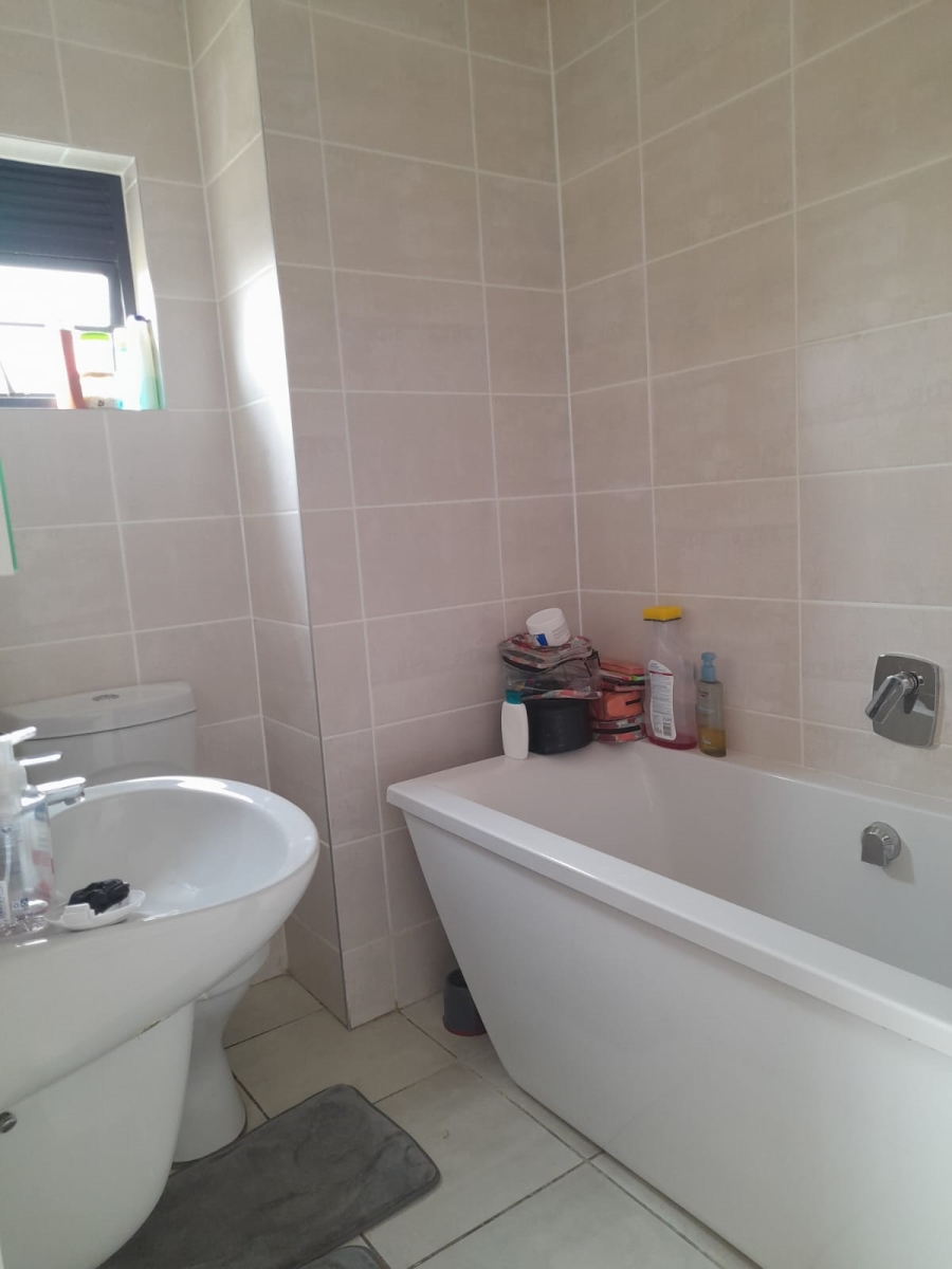 To Let 3 Bedroom Property for Rent in Linbro Park Gauteng