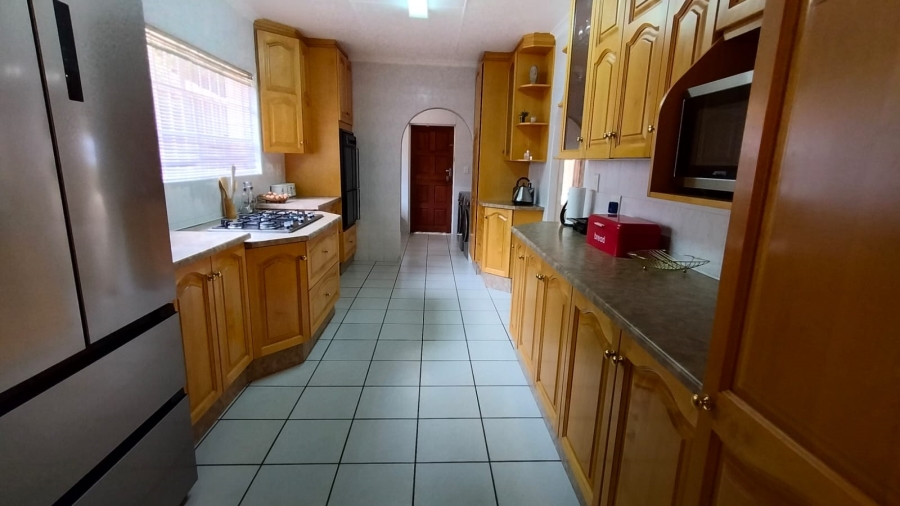 3 Bedroom Property for Sale in Kloofendal Gauteng