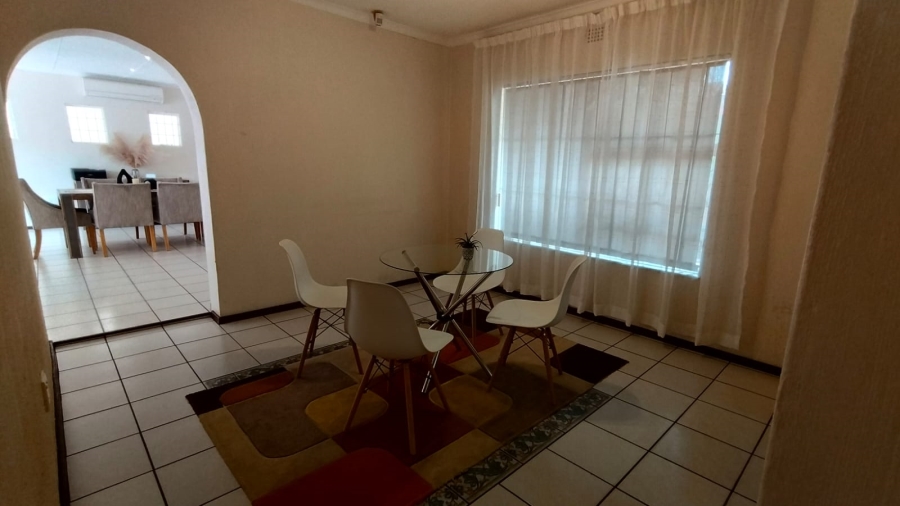 3 Bedroom Property for Sale in Kloofendal Gauteng