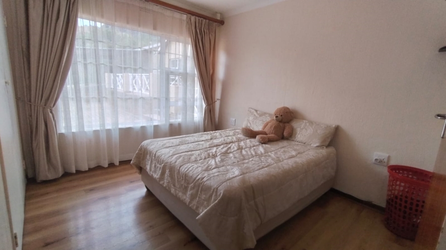 3 Bedroom Property for Sale in Kloofendal Gauteng