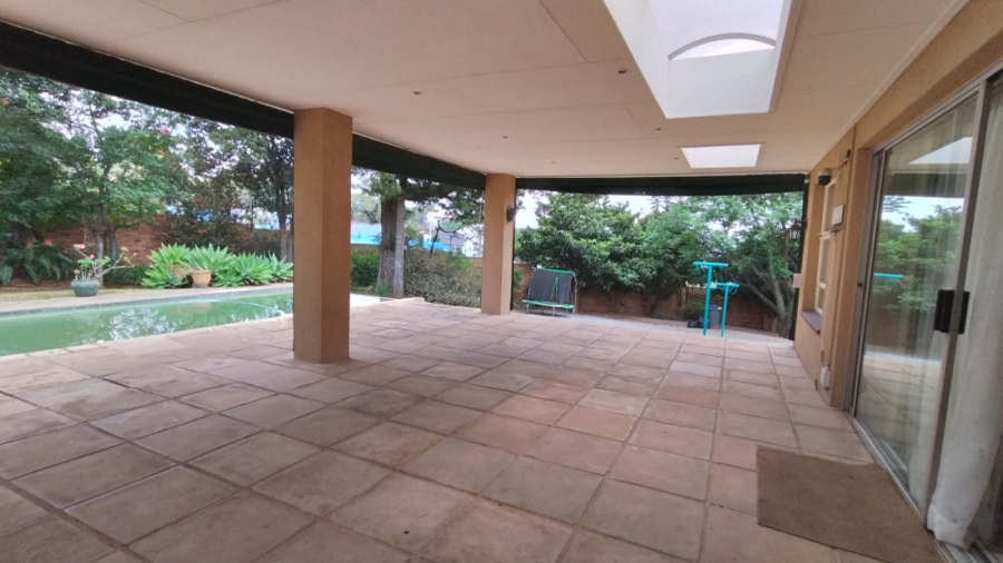 3 Bedroom Property for Sale in Kloofendal Gauteng