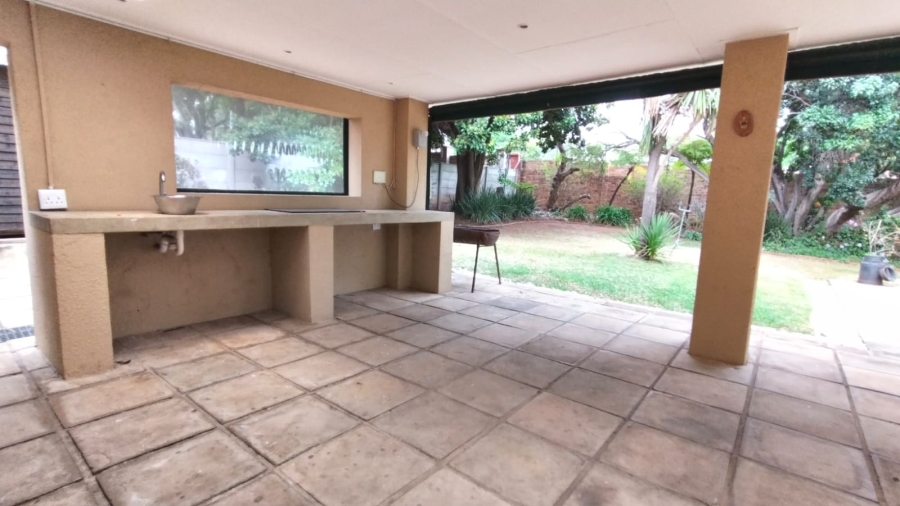 3 Bedroom Property for Sale in Kloofendal Gauteng