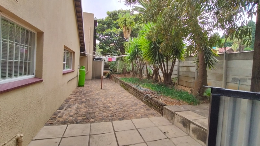 3 Bedroom Property for Sale in Kloofendal Gauteng