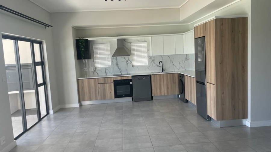 2 Bedroom Property for Sale in Waterfall Gauteng