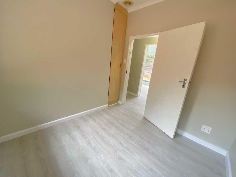 5 Bedroom Property for Sale in Wilro Park Gauteng