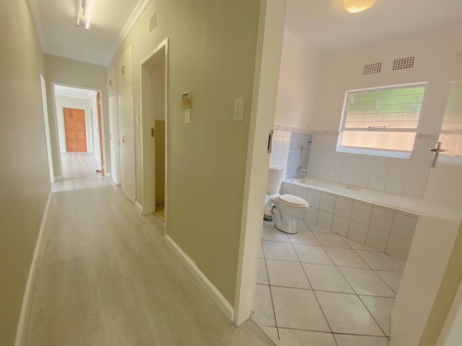 5 Bedroom Property for Sale in Wilro Park Gauteng
