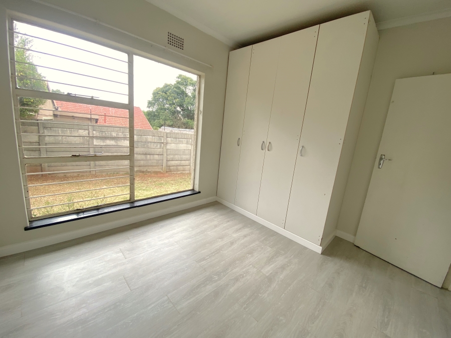 5 Bedroom Property for Sale in Wilro Park Gauteng
