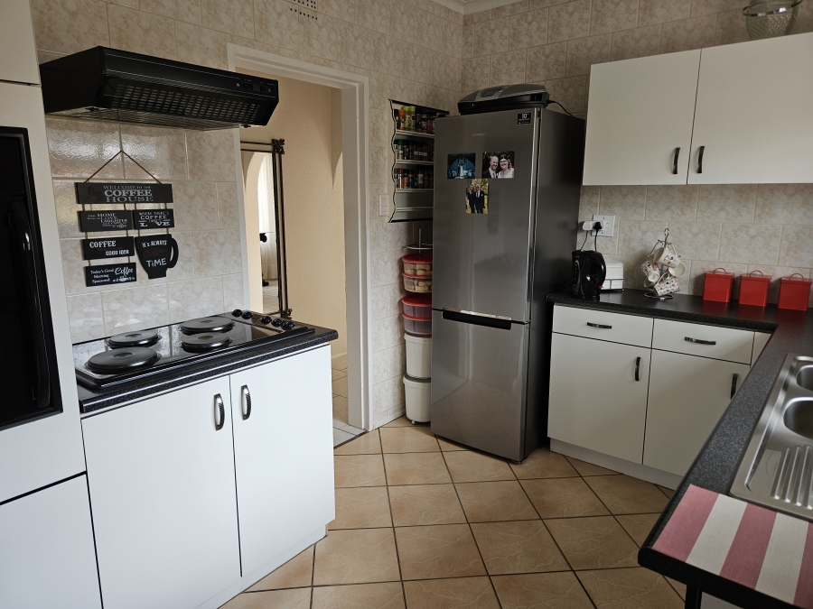 3 Bedroom Property for Sale in Rant En Dal Gauteng