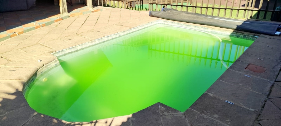 To Let 2 Bedroom Property for Rent in Greenhills Gauteng