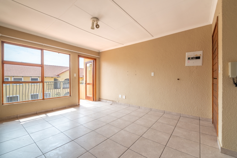 2 Bedroom Property for Sale in Sundowner Gauteng