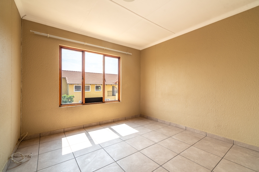2 Bedroom Property for Sale in Sundowner Gauteng